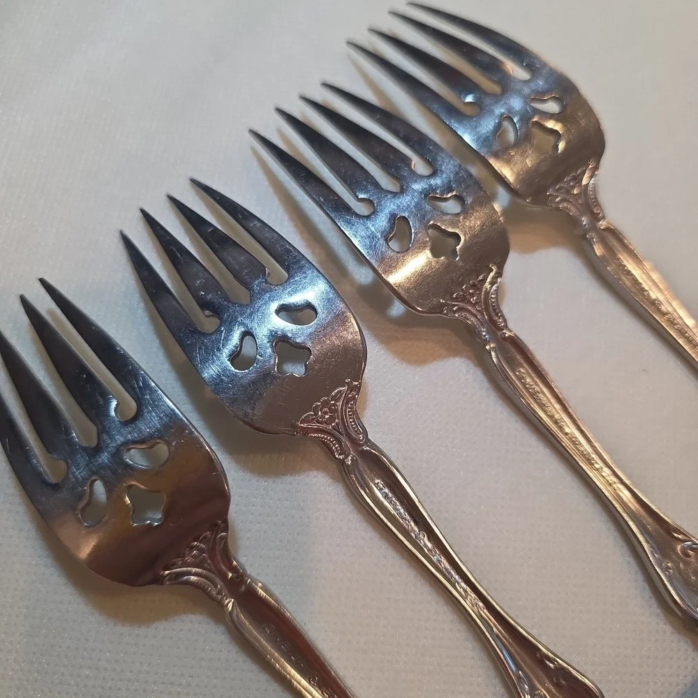 Vintage Oneida Michelangelo Stainless Steel Dessert Fork Set Of 4
